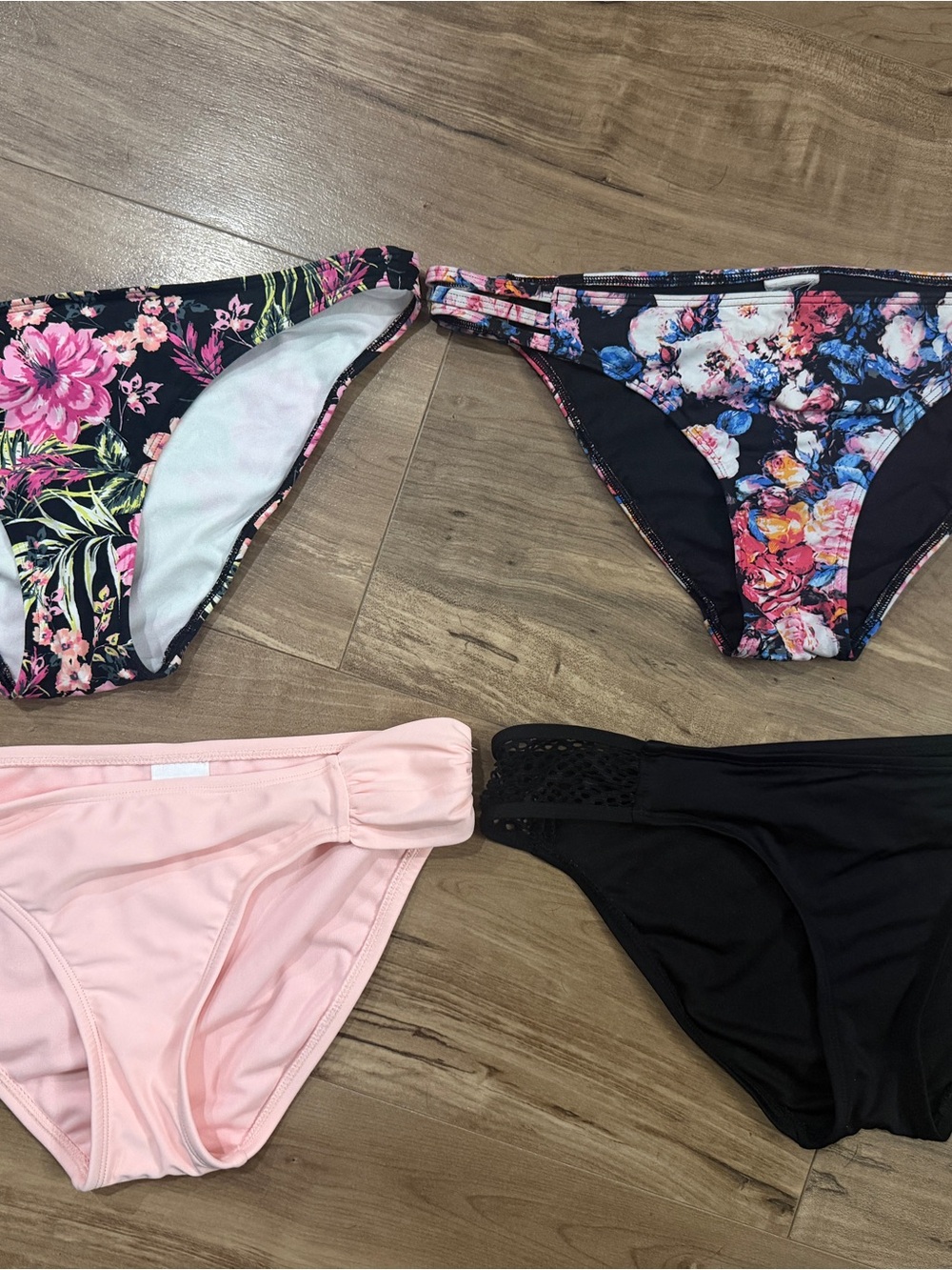 Y2K Swim Bikini Bottoms Bundle (Abercrombie, Mossimo) - Size Small/Medium